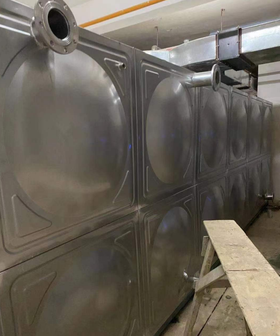 乐山日常维护不锈钢水箱的流程是怎样的